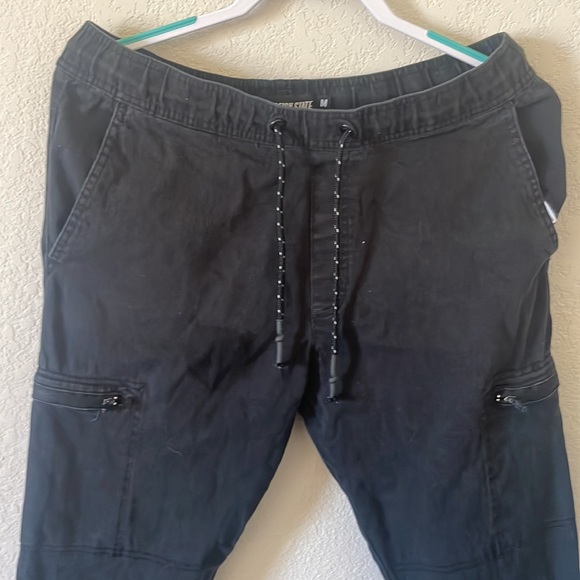 Jogger - Picture 3 of 3